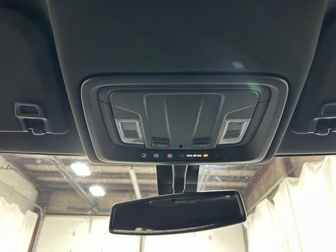 Used 2022 GMC Sierra 2500 AT4 image 36