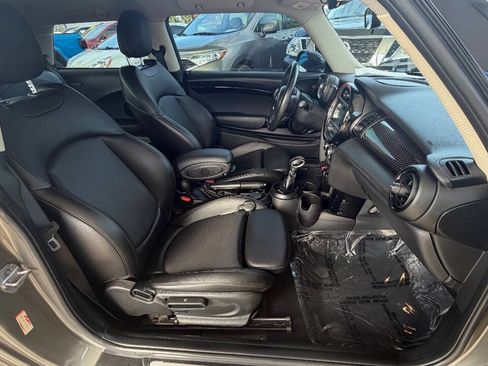 Used 2018 MINI Cooper S FWD image 11