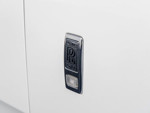 Used 2019 Rolls-Royce Phantom Sedan image 25