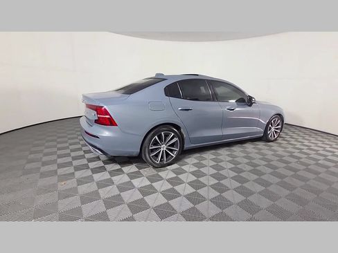 Used 2022 Volvo S60 B5 Momentum AWD/4WD image 40