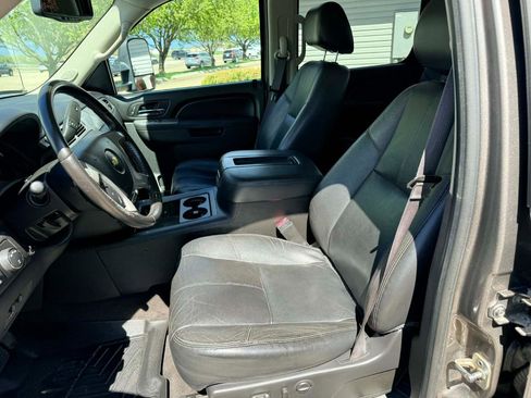 Used 2014 Chevrolet Silverado 3500 LTZ w/ LTZ Plus Package image 15