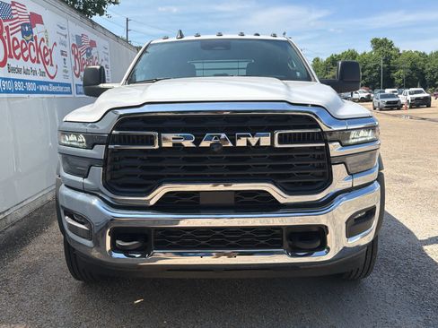New 2026 RAM 4500 Tradesman w/ Chrome Appearance Group AWD/4WD image 26