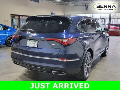 Used 2023 Acura MDX SH-AWD w/ Technology Package image 5