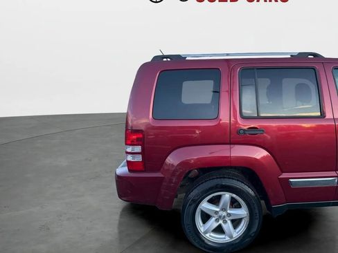 Used 2012 Jeep Liberty Limited image 8