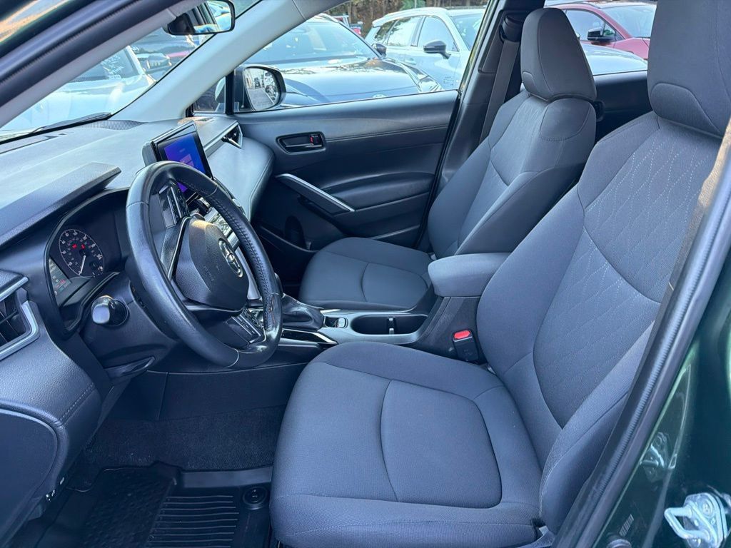 Certified 2023 Toyota Corolla Cross LE w/ Moonroof Package AWD/4WD image 21