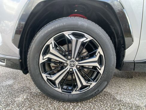 Used 2022 Toyota RAV4 XSE w/ Weather Package image 11