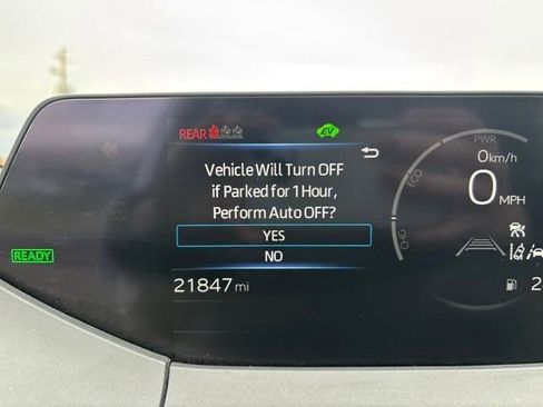 Used 2024 Toyota Prius LE image 16