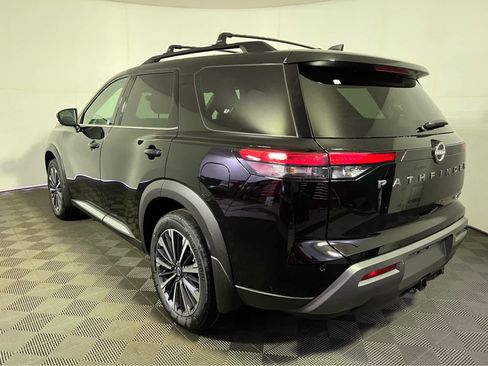 New 2026 Nissan Pathfinder Platinum image 5