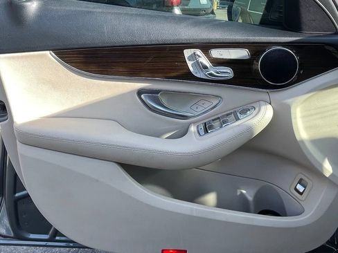 Used 2017 Mercedes-Benz C 300 Sedan w/ Premium 1 Package image 29