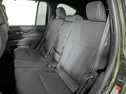 Used 2025 Lexus LX 700h Overtrail AWD/4WD image 40