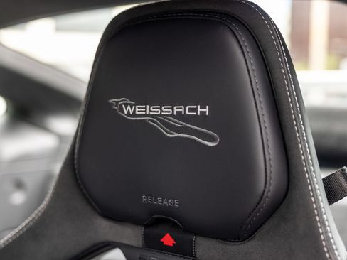 Certified 2025 Porsche 911 GT3 RWD image 32