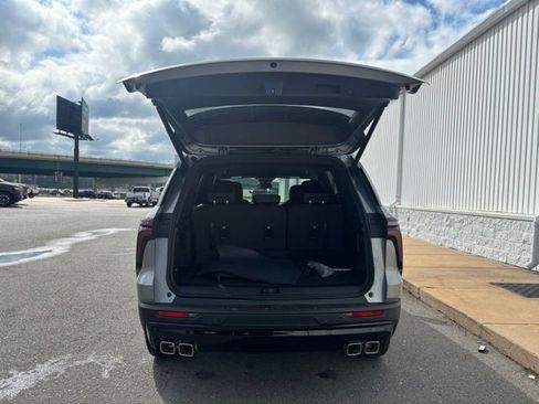 New 2026 Chevrolet Traverse LT w/ Midnight/Sport Edition image 17