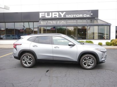 Used 2025 Chevrolet Trax LT