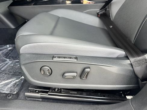 Used 2024 Volkswagen ID.4 S image 30