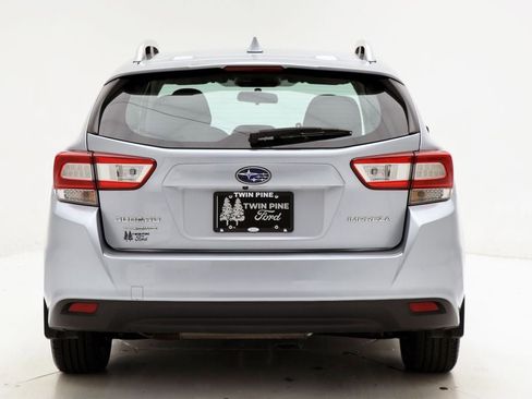 Used 2019 Subaru Impreza 2.0i Premium image 8