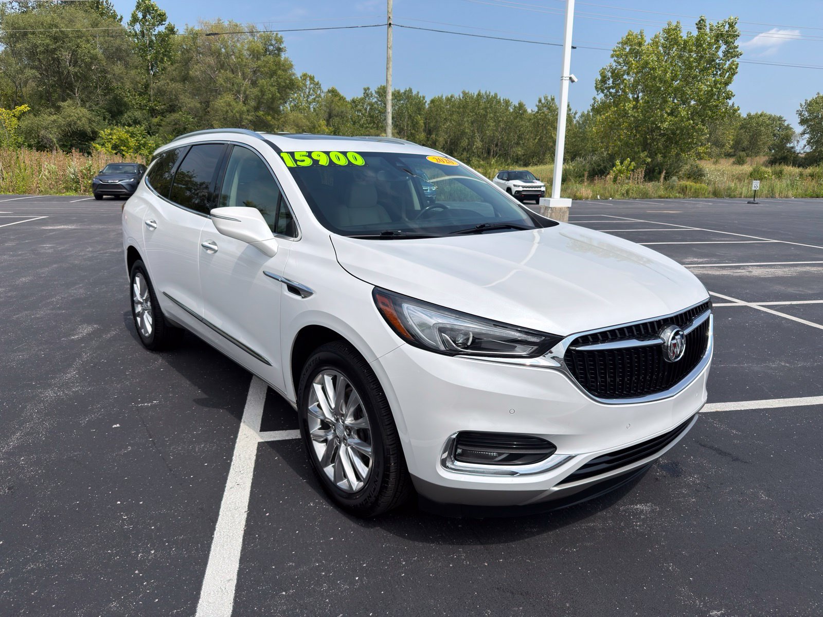 Used 2020 Buick Enclave Premium w/ Sun and Sites Package FWD image 9