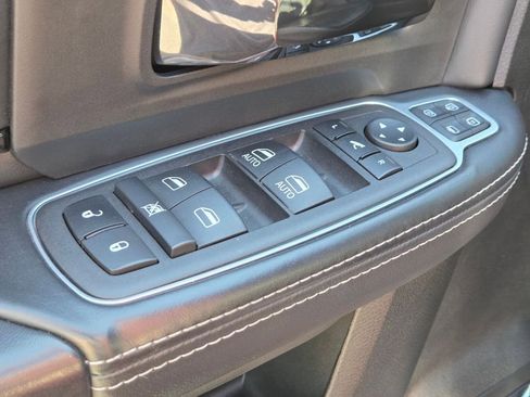 Used 2024 RAM 2500 Limited AWD/4WD image 25