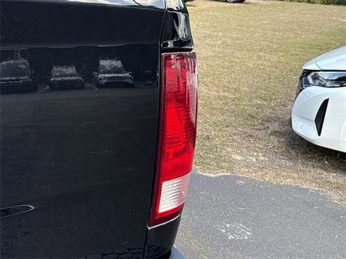 Used 2024 RAM 1500 Classic SLT image 15