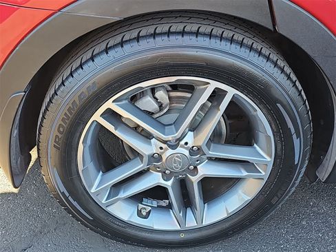 Used 2017 Hyundai Santa Fe Limited image 12