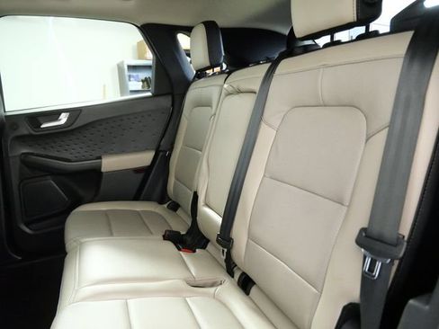 Certified 2020 Ford Escape Titanium AWD/4WD image 14