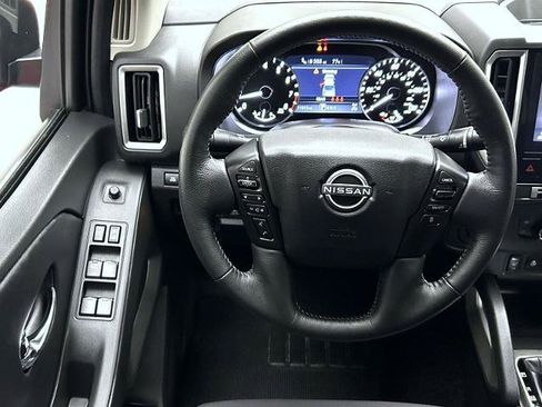 Certified 2025 Nissan Frontier SV w/ SV Convenience Package AWD/4WD image 12
