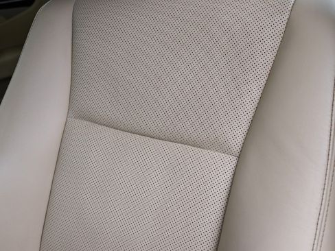 Used 2014 Lexus LS 460 L RWD image 27