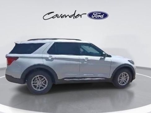 New 2025 Ford Explorer Active w/ Active Comfort Package image 9