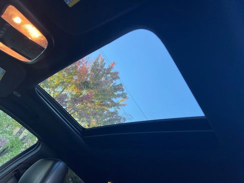 Used 2020 Jeep Grand Cherokee Altitude image 24