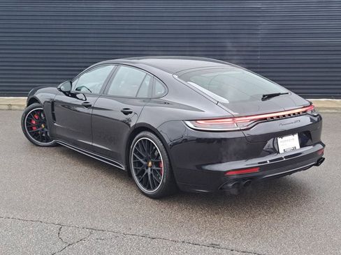 Certified 2023 Porsche Panamera GTS image 3