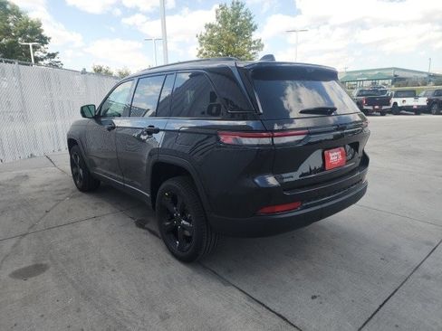 New 2025 Jeep Grand Cherokee Limited w/ Luxury Tech Group II image 27