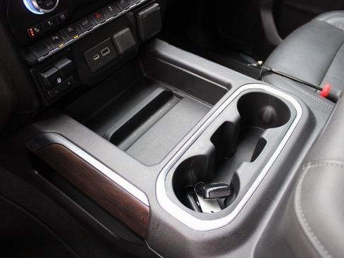 Used 2019 GMC Sierra 1500 SLT image 25