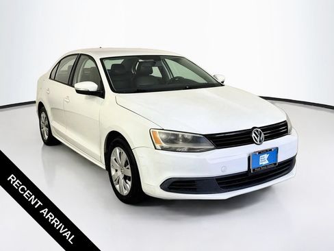 Used 2014 Volkswagen Jetta SE FWD image 1
