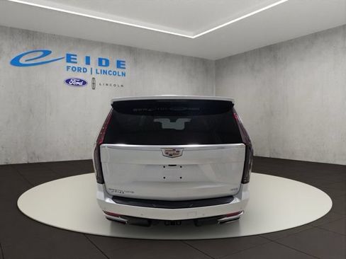 Used 2024 Cadillac Escalade Premium Luxury Platinum AWD/4WD image 9