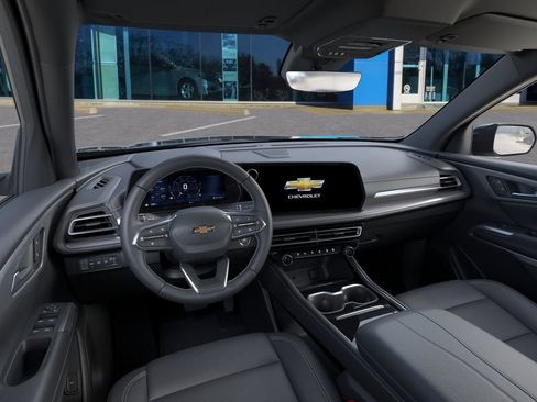 New 2026 Chevrolet Traverse LT w/ Sun and Wheel Package AWD/4WD image 15