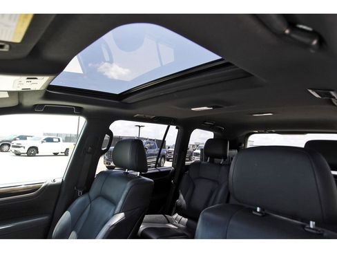 Used 2020 Lexus LX 570 4WD w/ Sport Package image 28