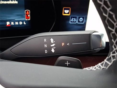 New 2026 Chevrolet Traverse Z71 w/ LPO, Floor Liner Package image 10