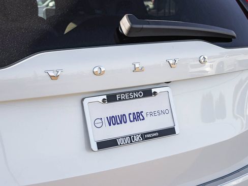 New 2026 Volvo XC90 B6 Plus w/ Protection Package Premier AWD/4WD image 12