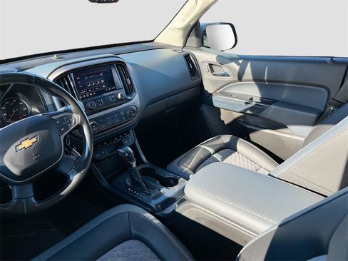 Used 2022 Chevrolet Colorado Z71 image 23