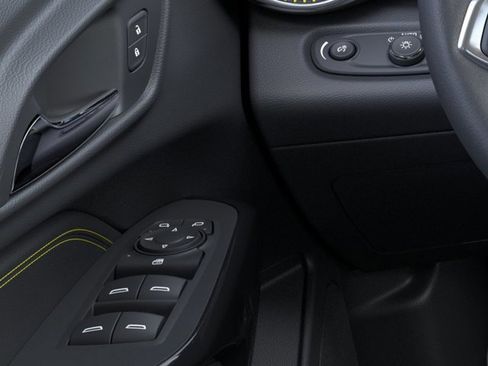 New 2026 Chevrolet Trax ACTIV w/ Sunroof Package FWD image 22