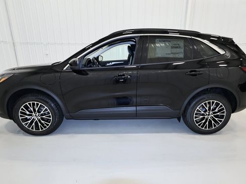 Certified 2024 Ford Escape SE image 7