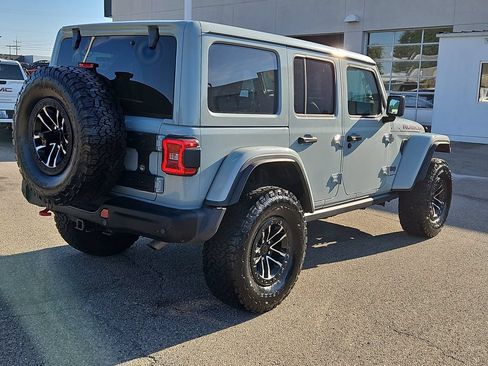 Used 2024 Jeep Wrangler Unlimited Rubicon AWD/4WD image 4
