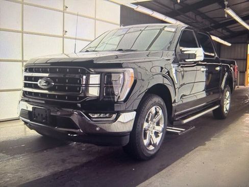 Used 2023 Ford F150 Lariat w/ Equipment Group 502A High image 3