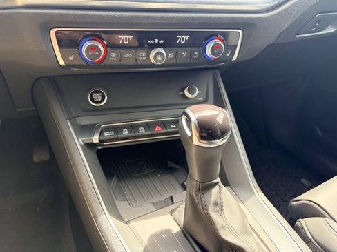 Certified 2025 Audi Q3 2.0T Premium w/ Convenience Package AWD/4WD image 10