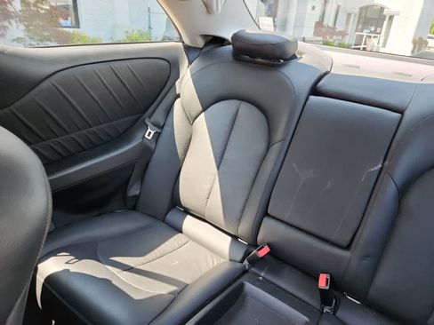 Used 2008 Mercedes-Benz CLK 350 Coupe image 17