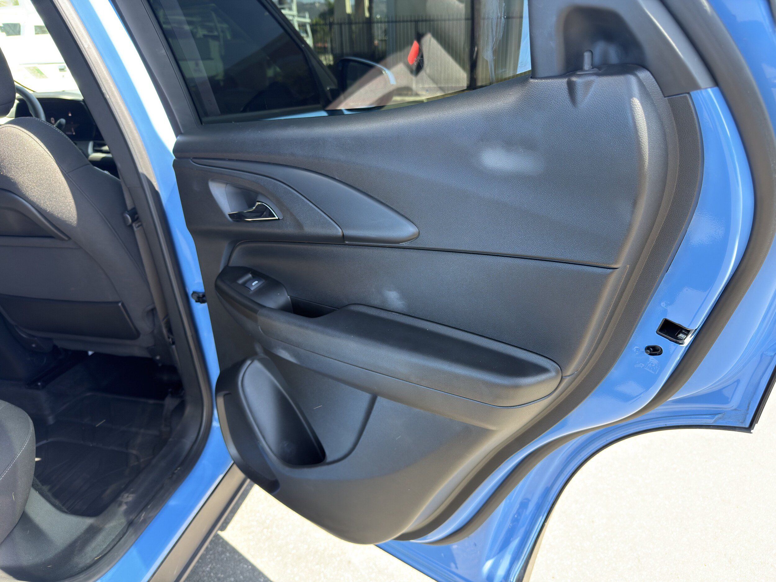 Used 2024 Chevrolet TrailBlazer LT FWD image 12