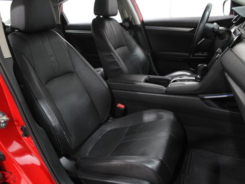 Used 2016 Honda Civic Touring image 17