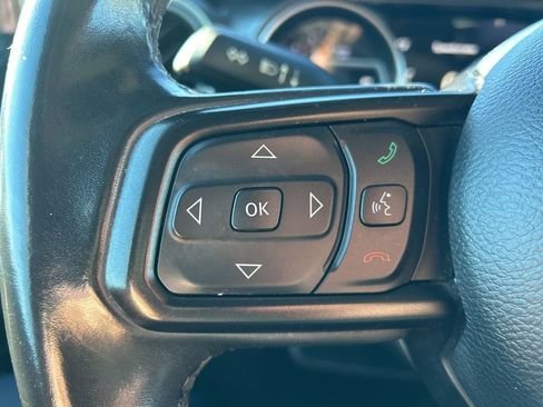 Used 2019 Jeep Wrangler Unlimited Sport image 18