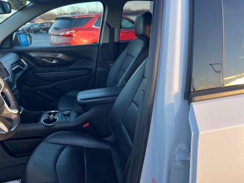 Used 2018 GMC Terrain SLT image 18