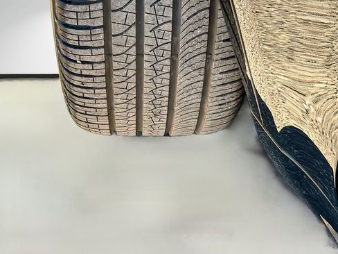 New 2026 Land Rover Discovery Limited Edition image 42