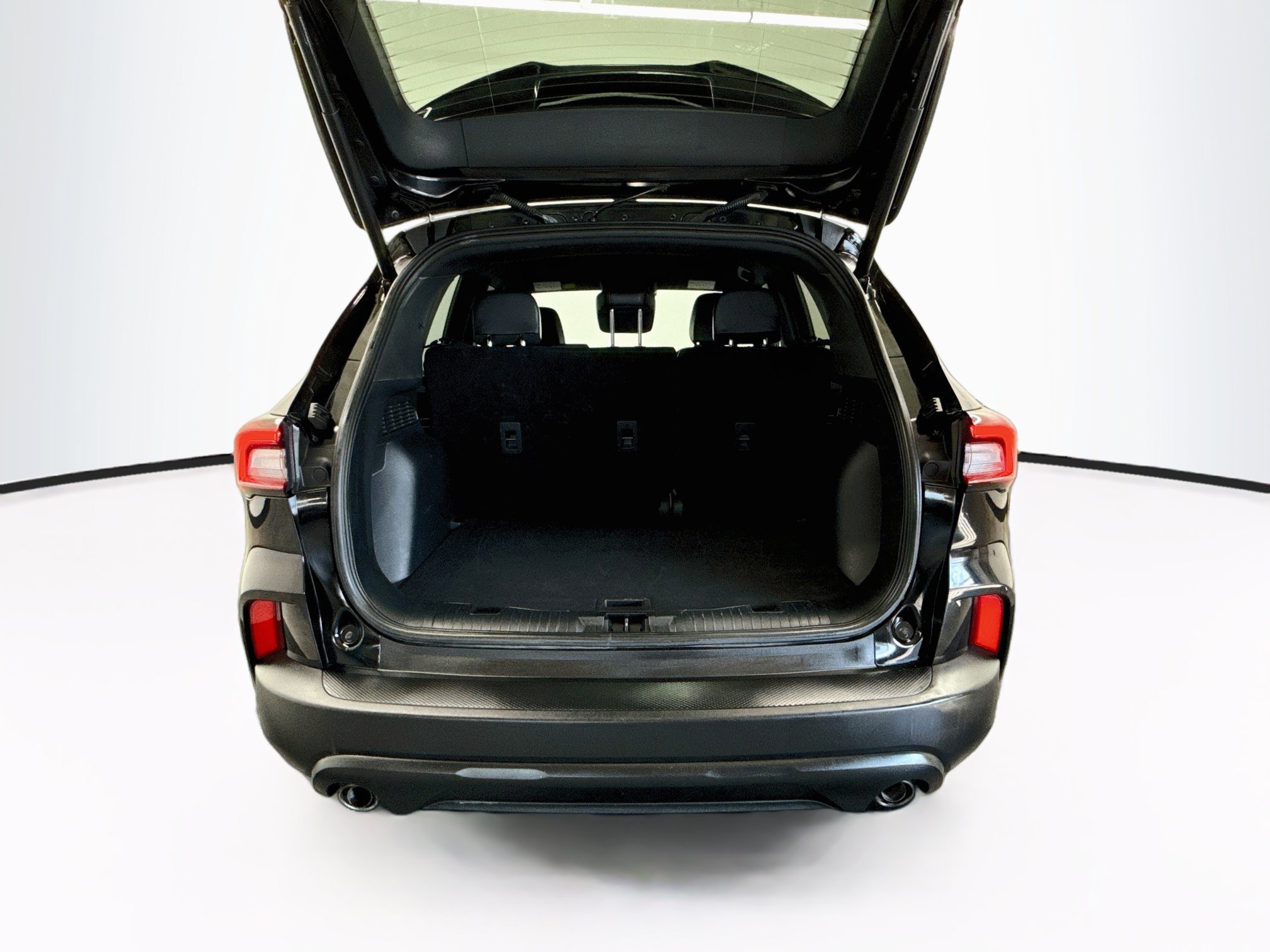 Used 2025 Ford Escape ST-Line Select AWD/4WD image 29